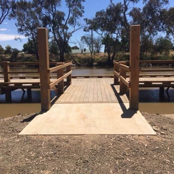 Nathalia Fishing Platform - C + C Wilson Builders