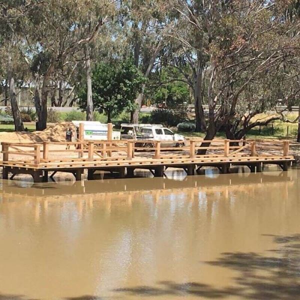 Nathalia Fishing Platform - C + C Wilson Builders