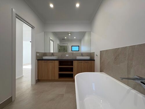 New Custom Home - Moama NSW